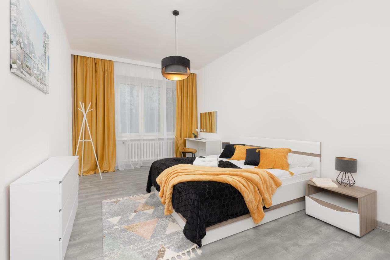 Metro Plac Wilsona Apartments Mickiewicza By Noclegi Renters Varsovia Exterior foto